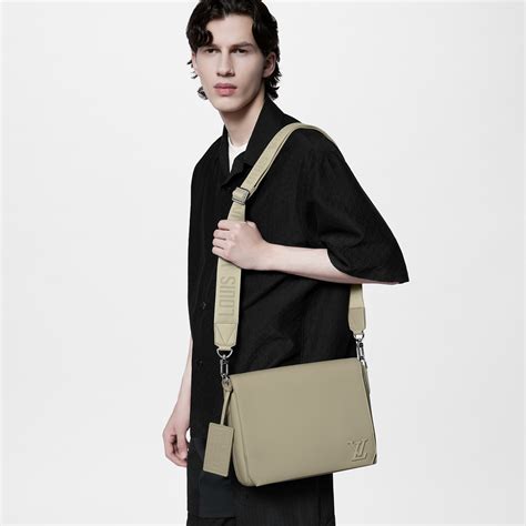 louis vuitton takeoff messenger|Takeoff Messenger LV Aerogram .